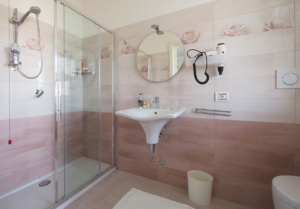 bagno hotel luxury